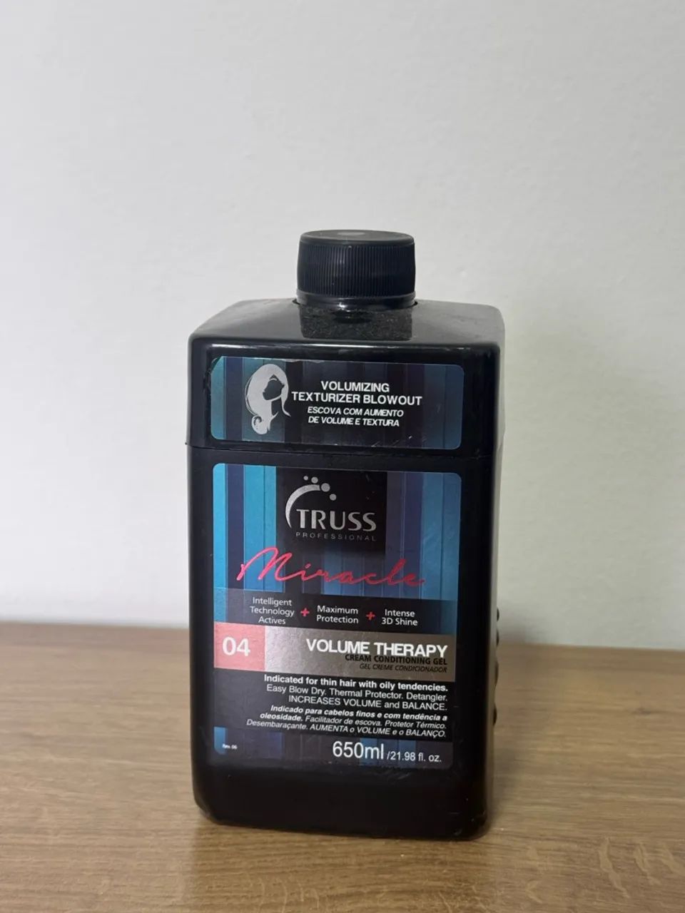 Truss Miracle Volume Therapy 04 - 650ml