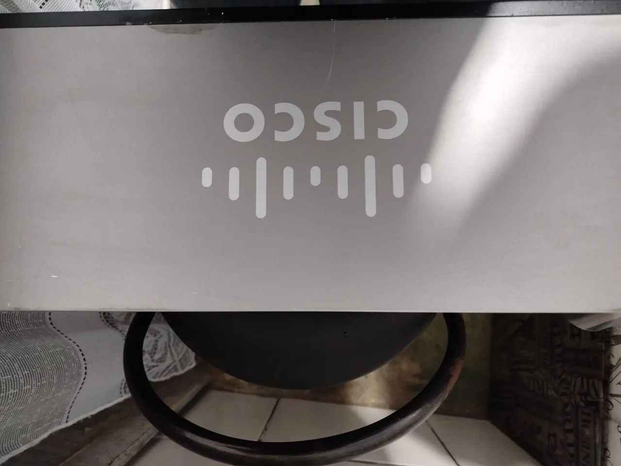 Switch gigabit ethernet cisco SG 100-24 24 portas SR2024T - Foto 4
