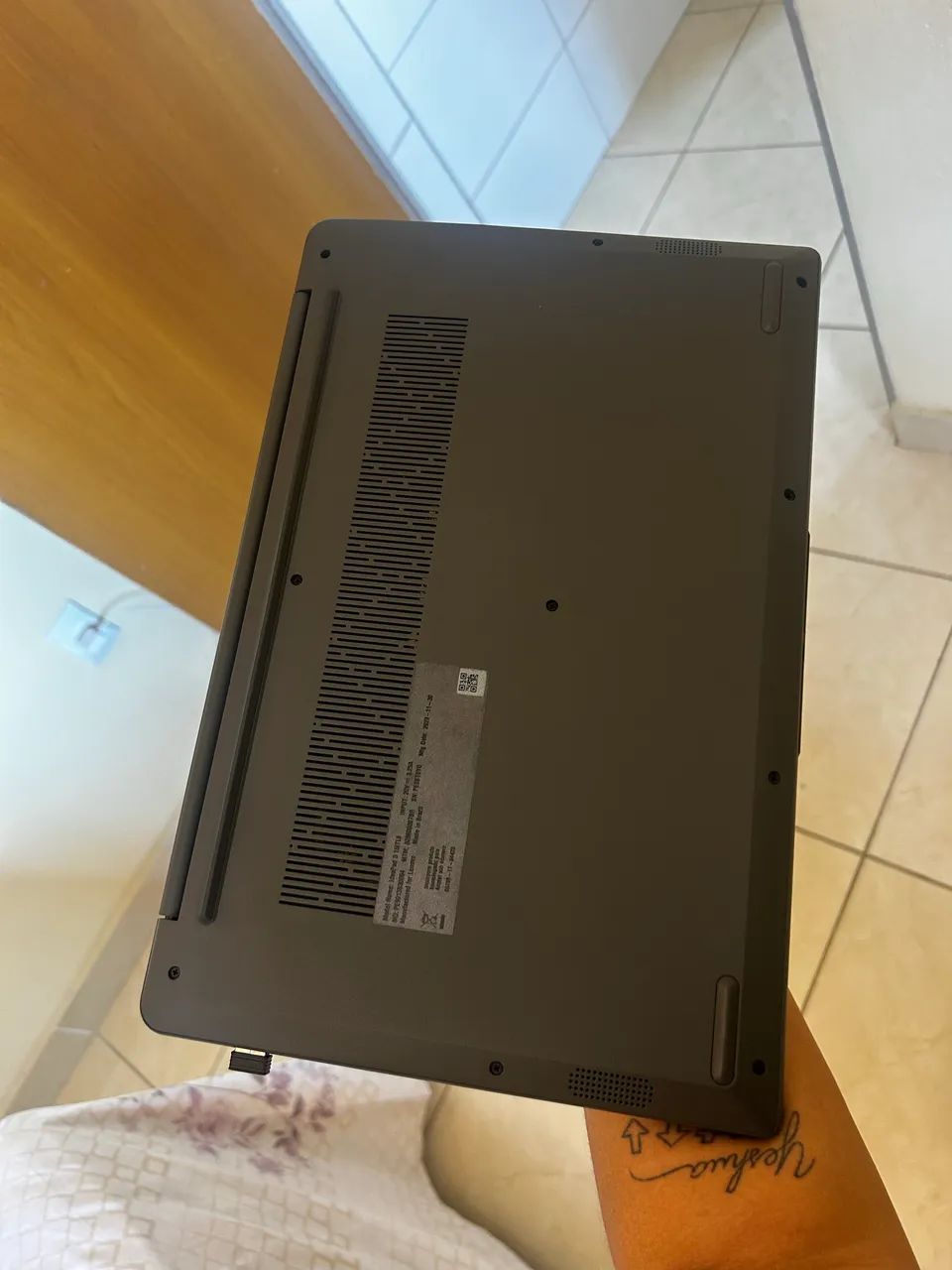 Vendo - NOTEBOOK LENOVO IDEA PAD 3i Intel Core i5 ? 8 GB RAM ? SSD 256 GB - Foto 3
