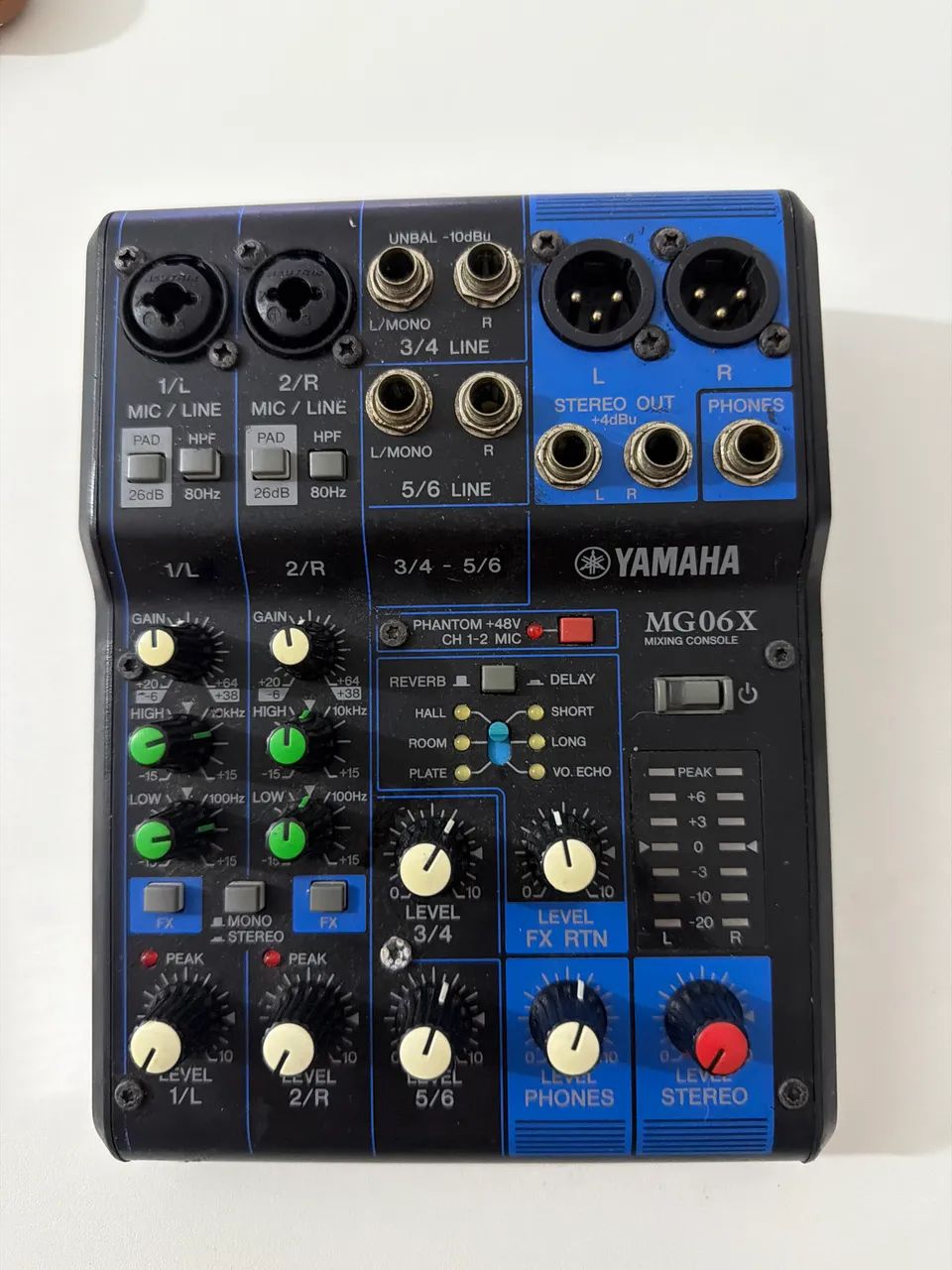 Mesa da Yamaha MG06x