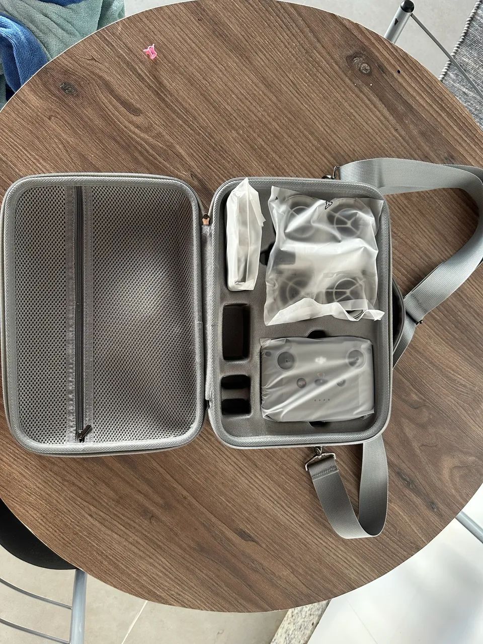 Drone DJI NEO combo Fly More - Foto 2