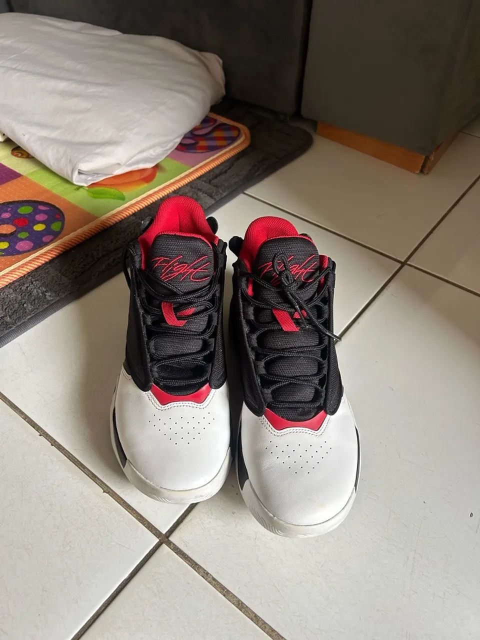 Vende-se um sapato 