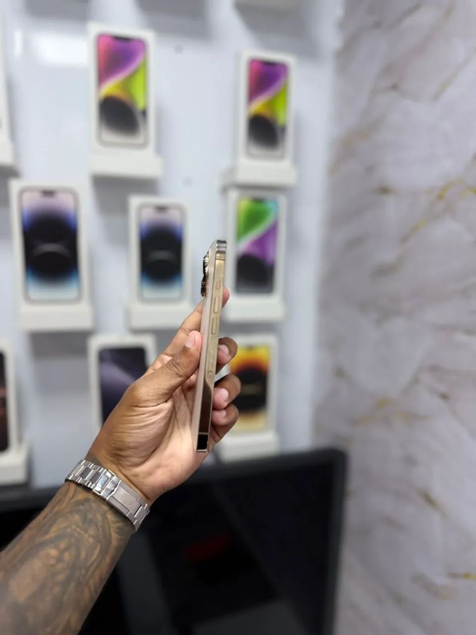 iPhone 13 PRO - 128GB DOURADO<br>?2.799 - Foto 4