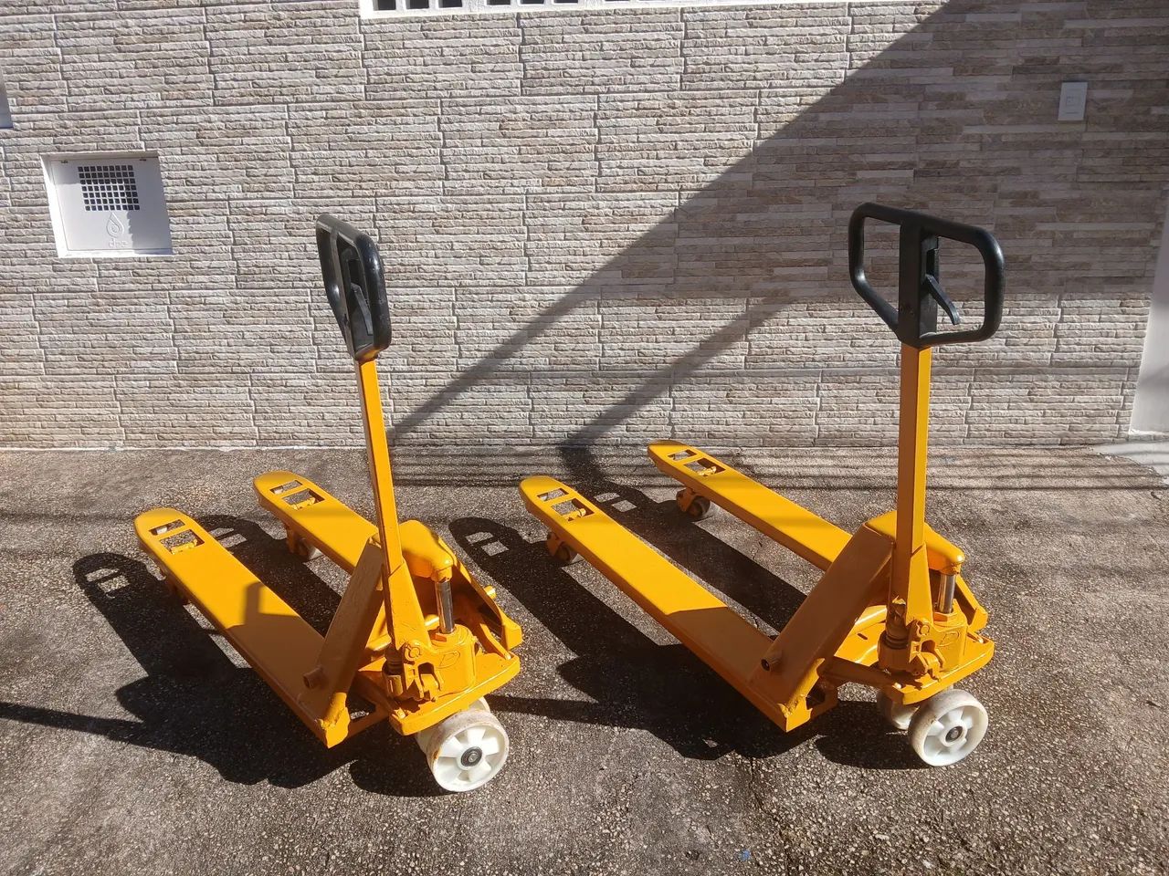 PALETEIRA MANUAL PALETRANS TM 2500 RODA DUPLA reformada