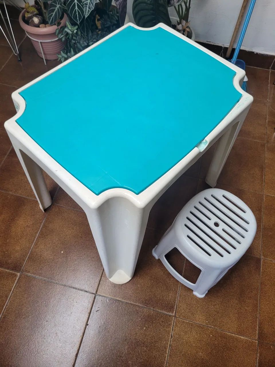 Mesa e banquinho infantil  - Foto 2