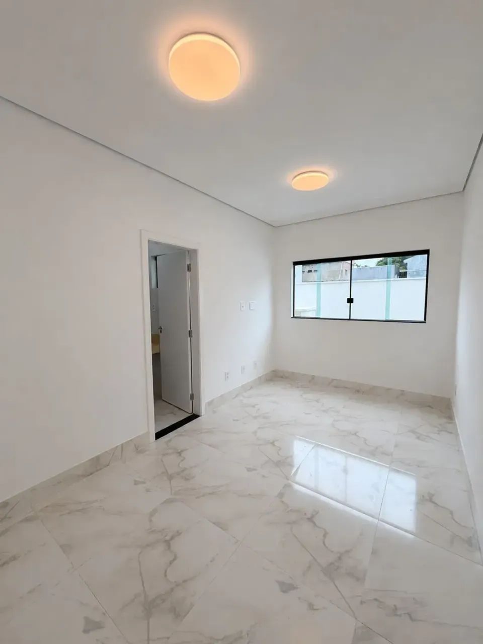 VIVANDA DAS MARINAS, VENDO COM  3 SUÍTES, COM PISCINA - Foto 4