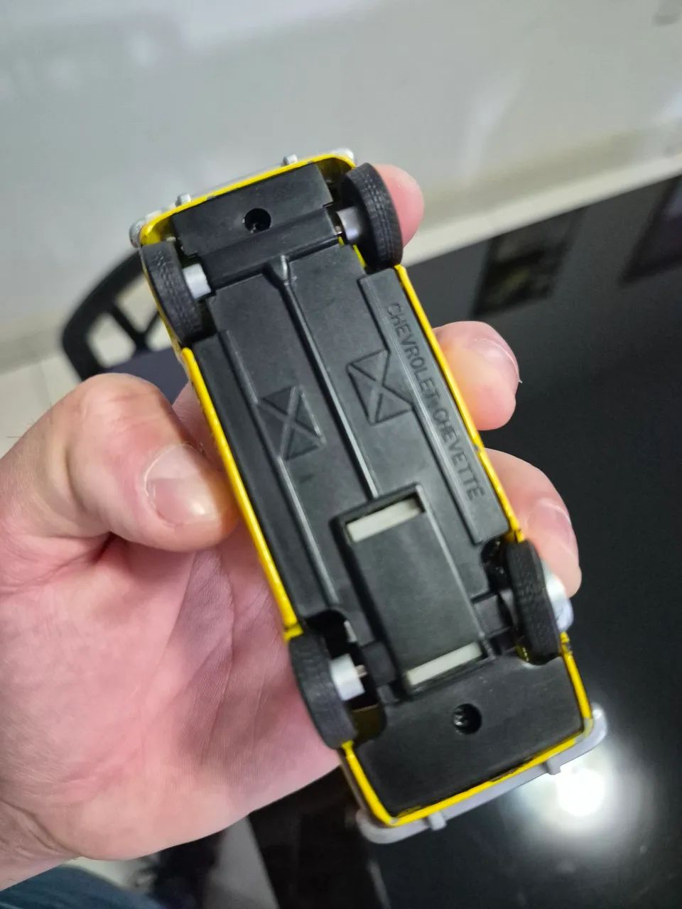 Miniatura Chevrolet Chevette GP2 amarelo  - Foto 4