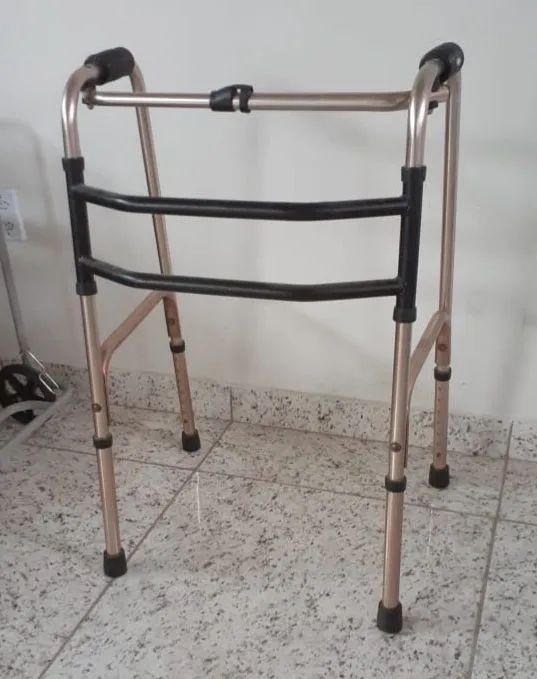 Andador para Idosos ( Novinho )