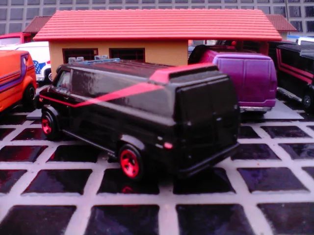 MINIATURA HW GMC VANDURA PANEL 1983/84- ESC. 1/64 - Alusão Esquadrão Classe A. - Foto 4
