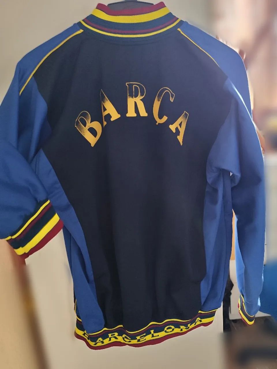 Casaco Barcelona (16 anos) - Foto 3