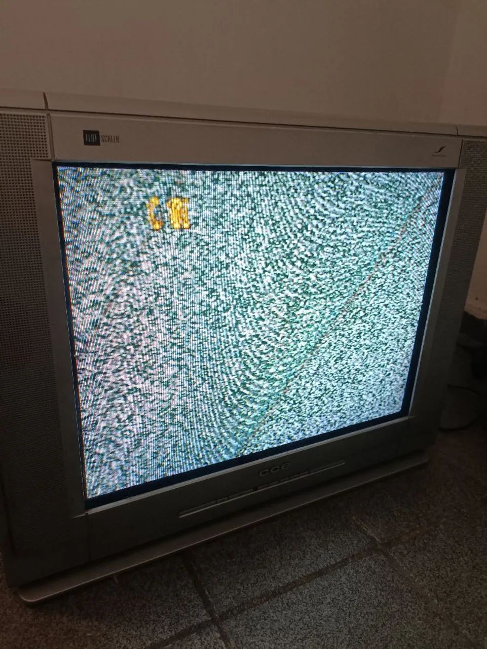 Tv Tubo 21 Polegadas CCE - Foto 3