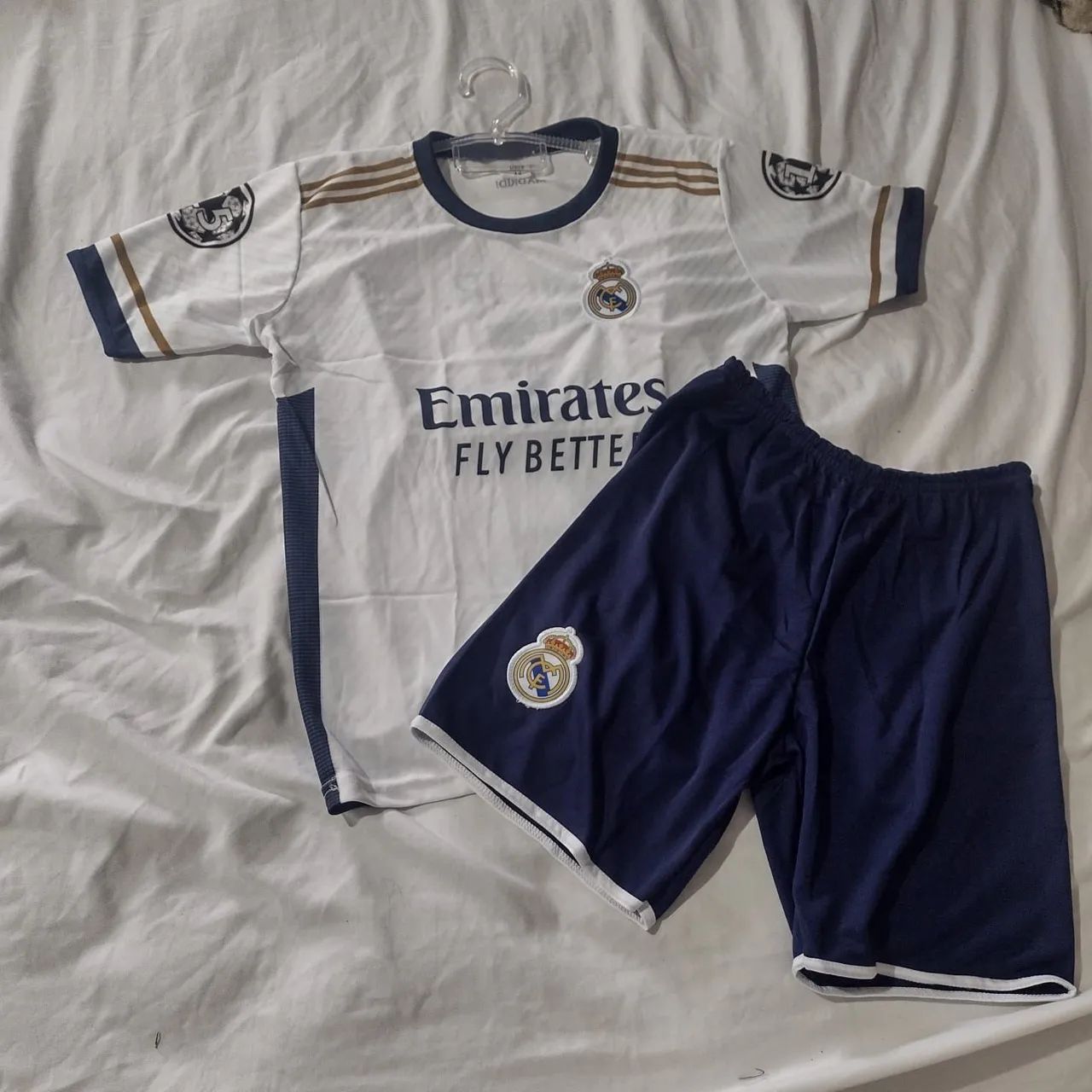 Conjunto Vini Jr Real Madrid  - Foto 3