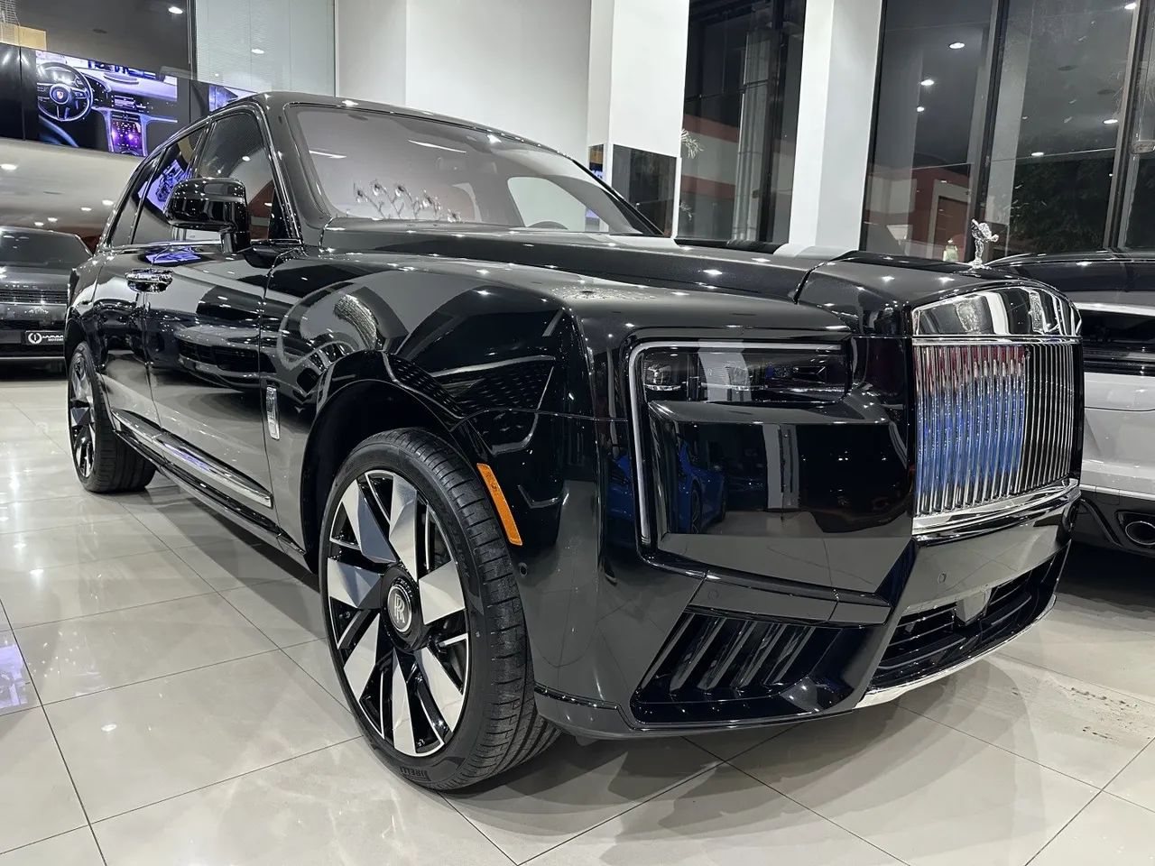 Rolls-Royce Cullinan 6.7 V12 Aut., foto 9 de 14
