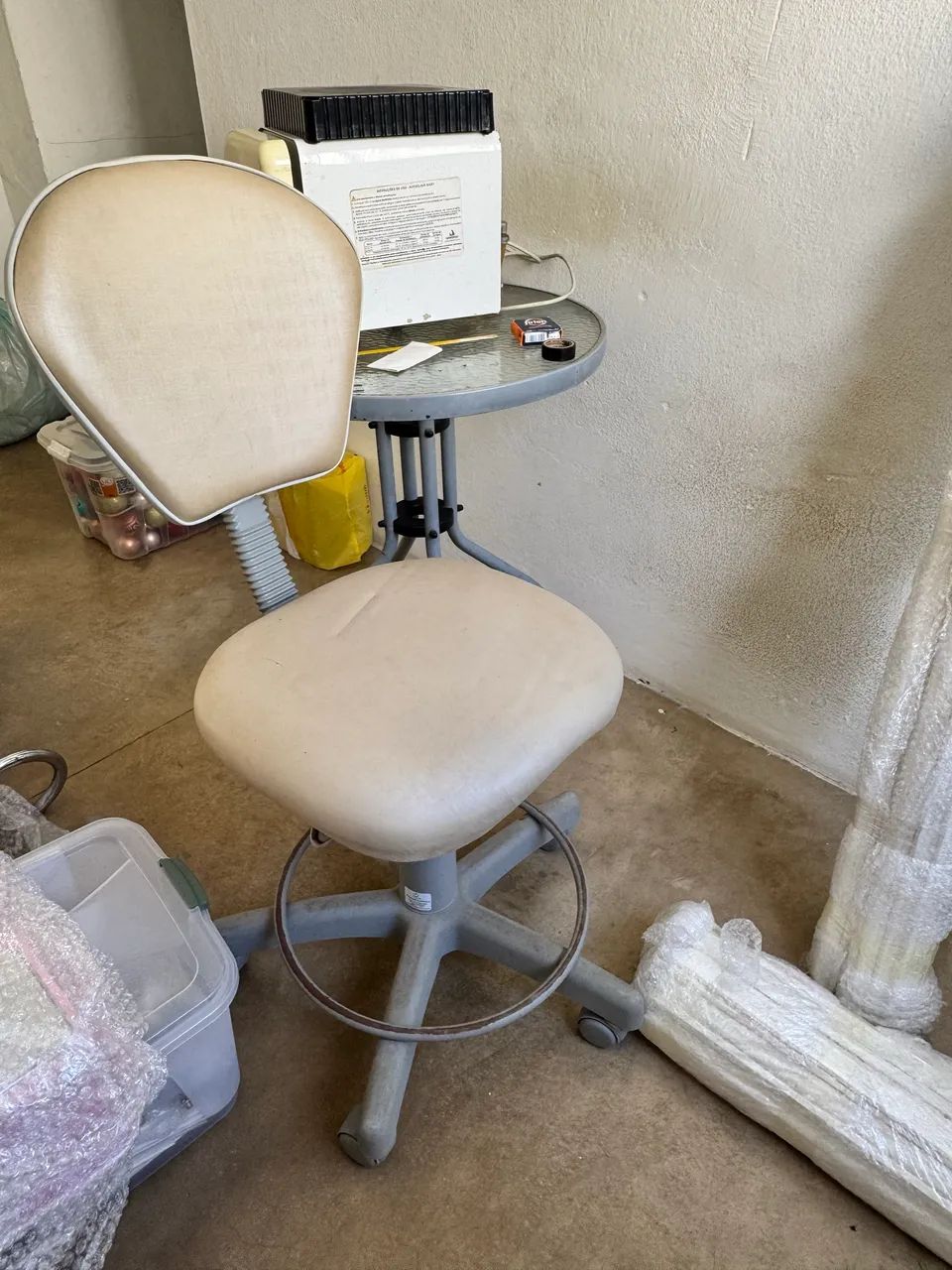 Cadeira giratória para estética - Foto 3