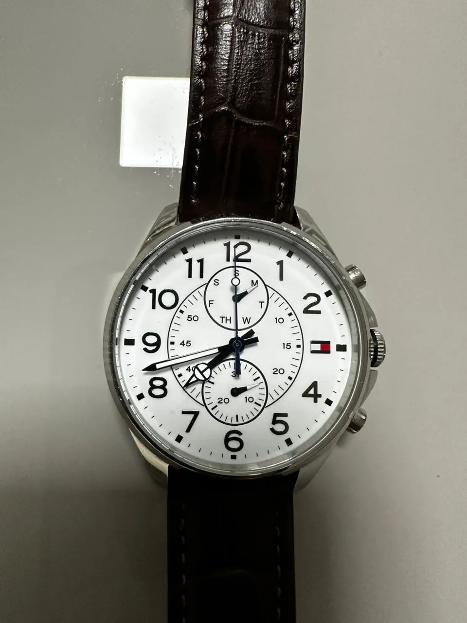 02 Relógios - 1 Hugo Boss e 1 Tommy Hilfiger - Foto 3