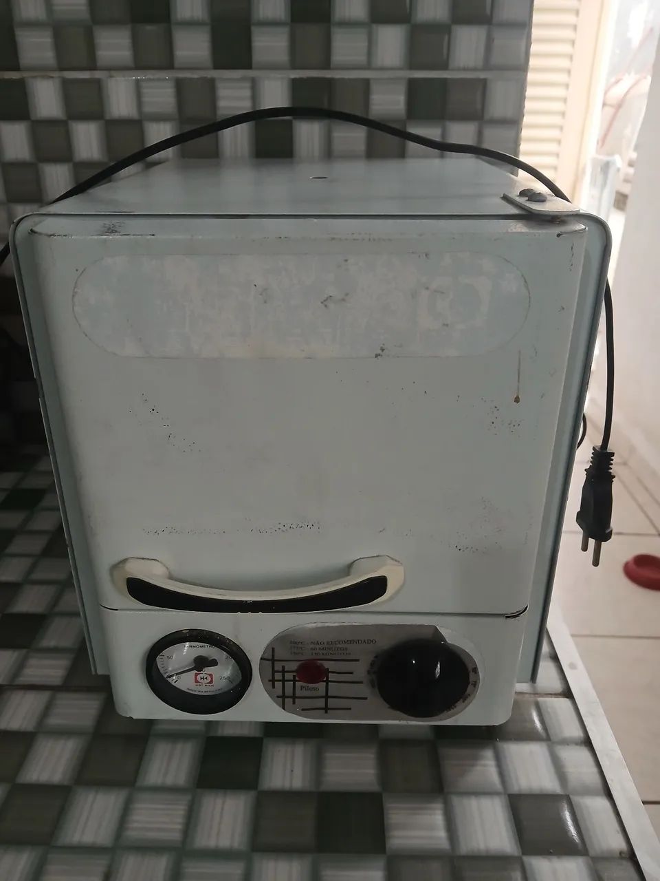 Estufa bivolt 