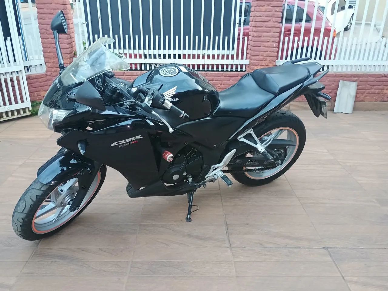 Honda CBR 250r - Foto 2