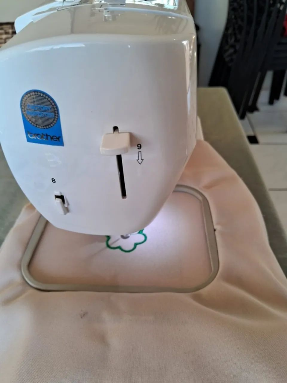  Maquina de Bordar Brother PE450 - Foto 3