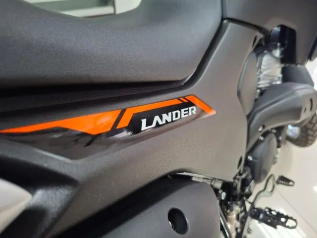 XTZ Lander 250 Connected - Foto 2