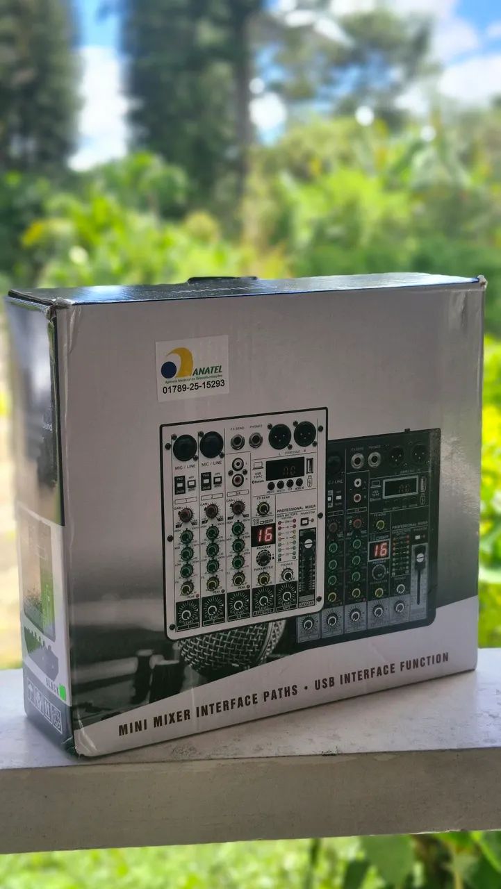 Mesa de som TKL-Z4 interface 