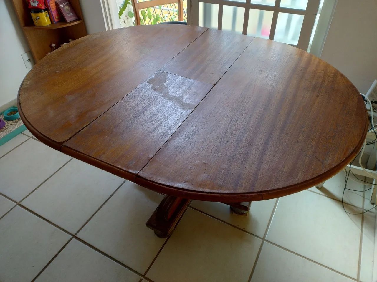 Mesa de Jantar Redonda Extensível em Madeira Maciça + 4 Cadeiras - Foto 2