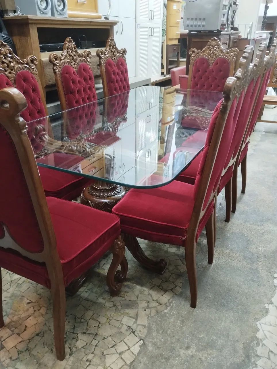 Mesa com 8 cadeiras madeira seregeira antiga 