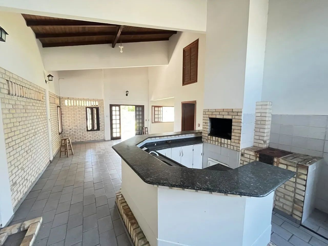 Casa à Venda na Daniela - Com Terreno de 504m² - Foto 2
