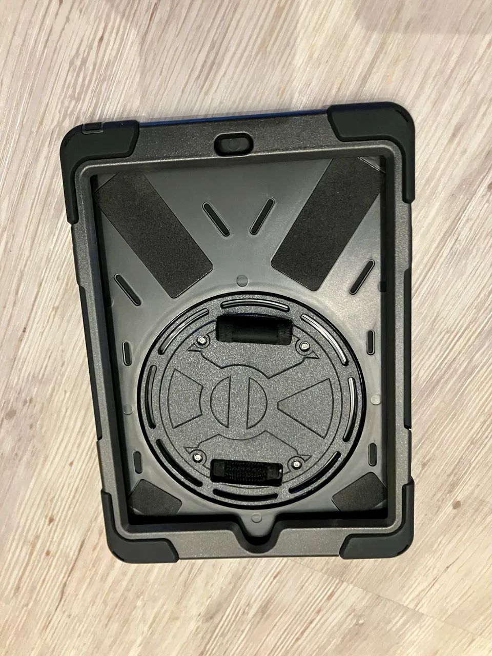 Capa/Case IPad Air 2 Semi Novo - Foto 2