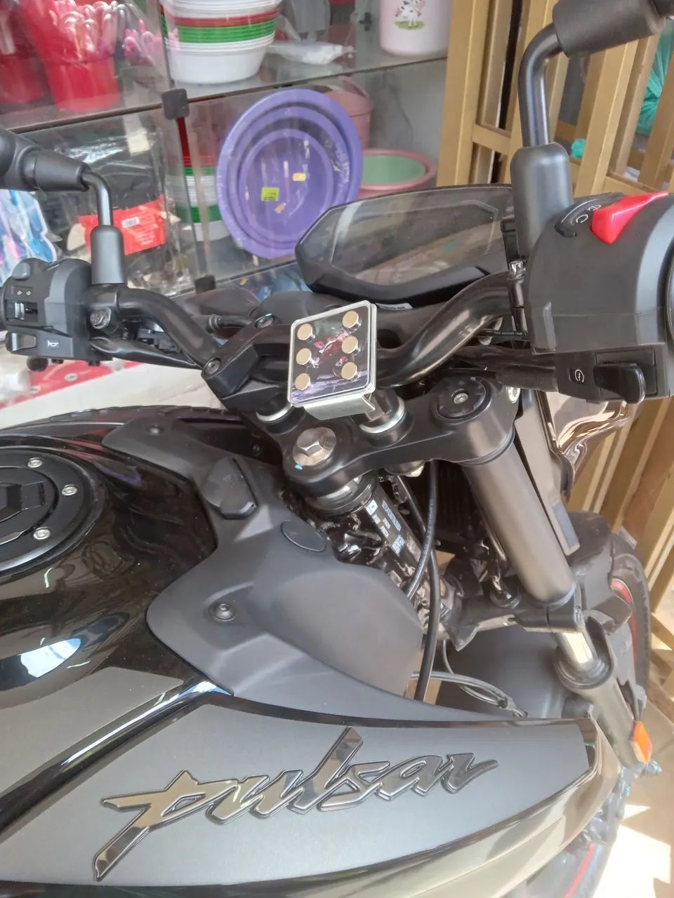 Suporte celular na moto, imã celular moto - Foto 3