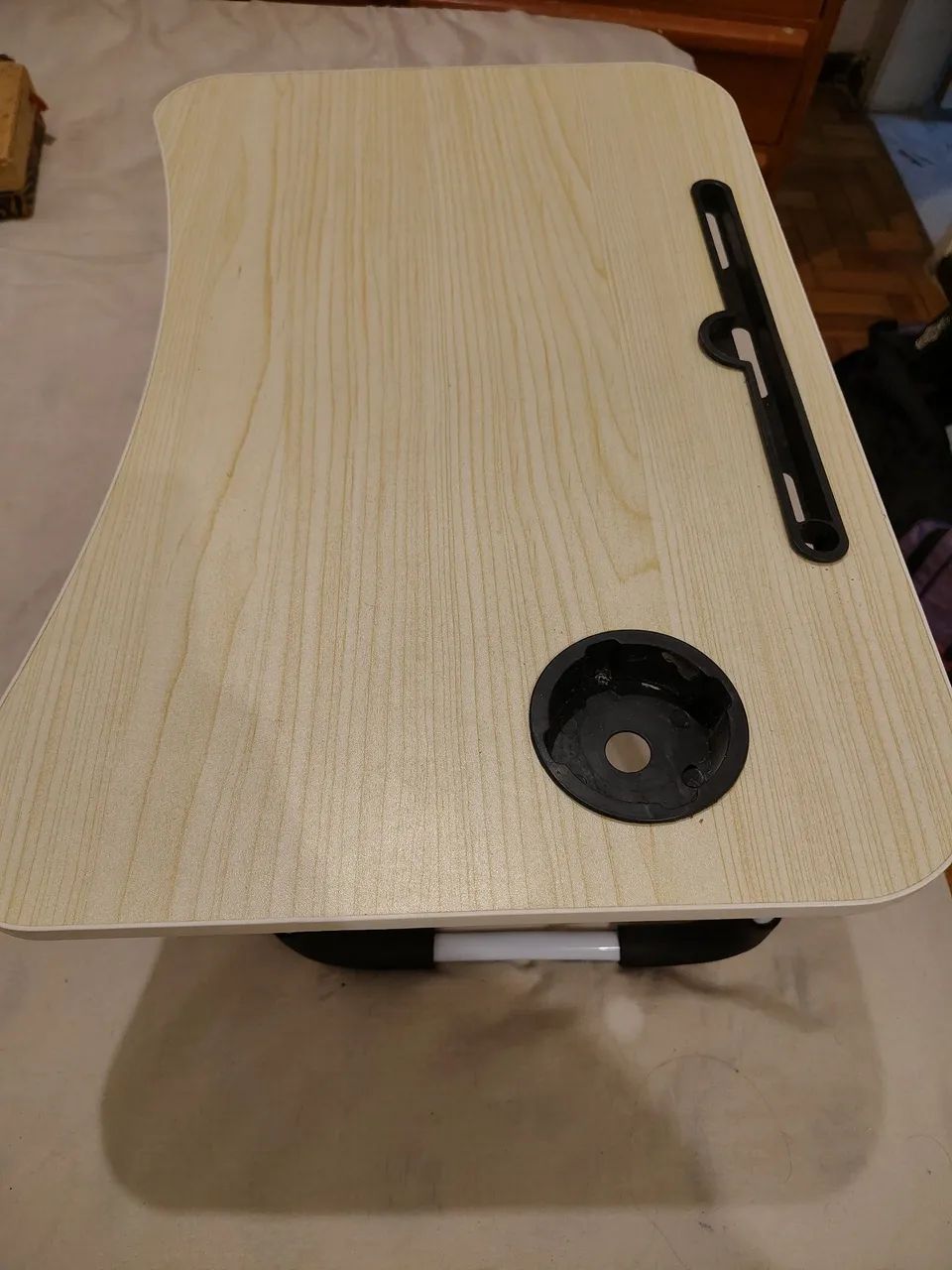 Mesinha de cama para trabalhar e café  - Foto 3