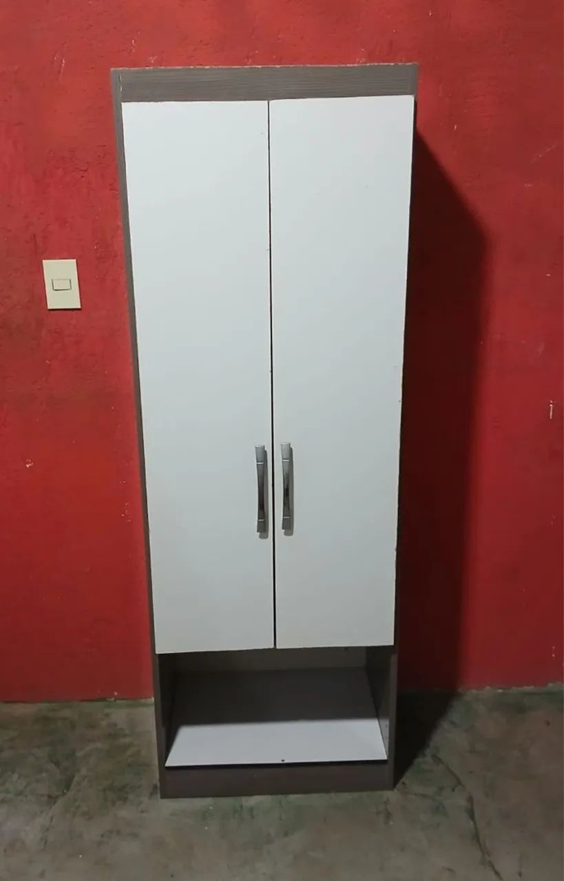Guarda-roupa de solteiro