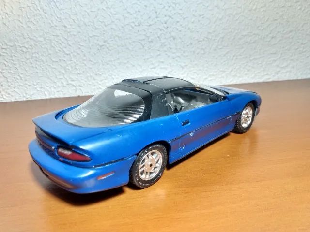 Miniatura Chevy Camaro 94 1/24 - Foto 2