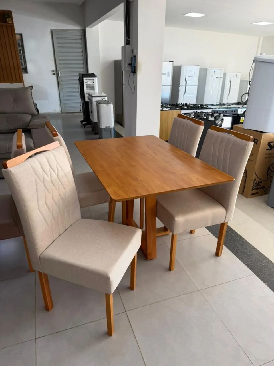  _*CONJUNTO DE MESA ÍRIS 4 LUGARES*_ ? Valor: R$ 1.575,00 
