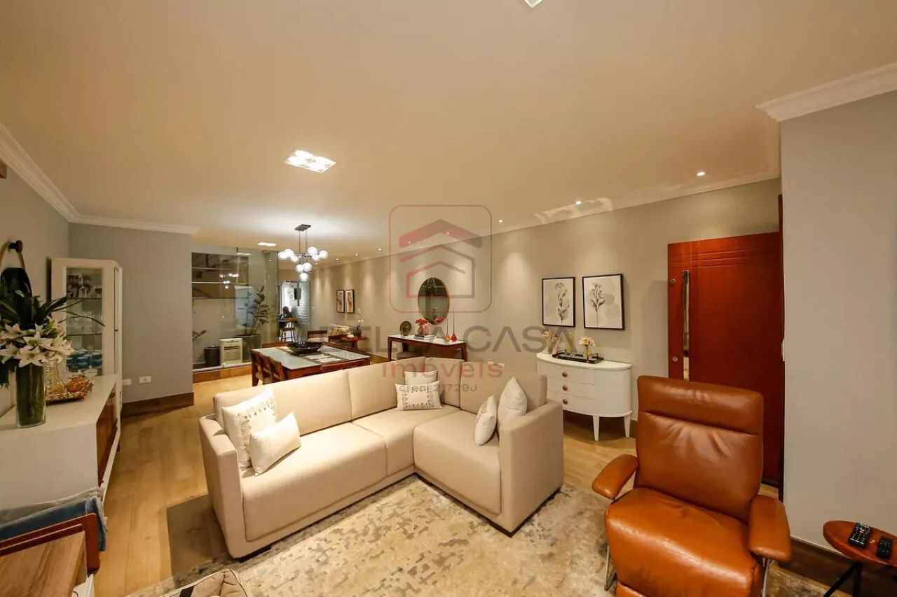 Casa à venda com 220m², 5 quartos e 4 vagas - Foto 2