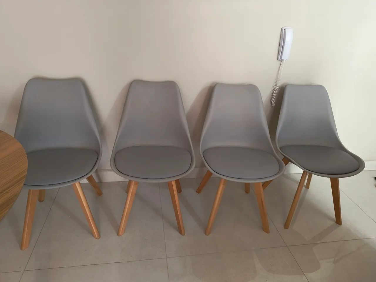 4 Cadeiras 