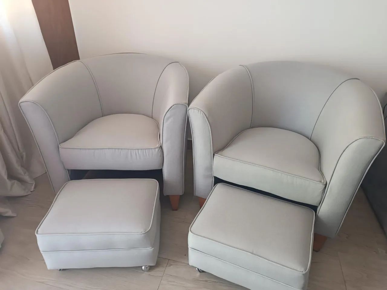 Poltronas novas reformadas de linho - Foto 3