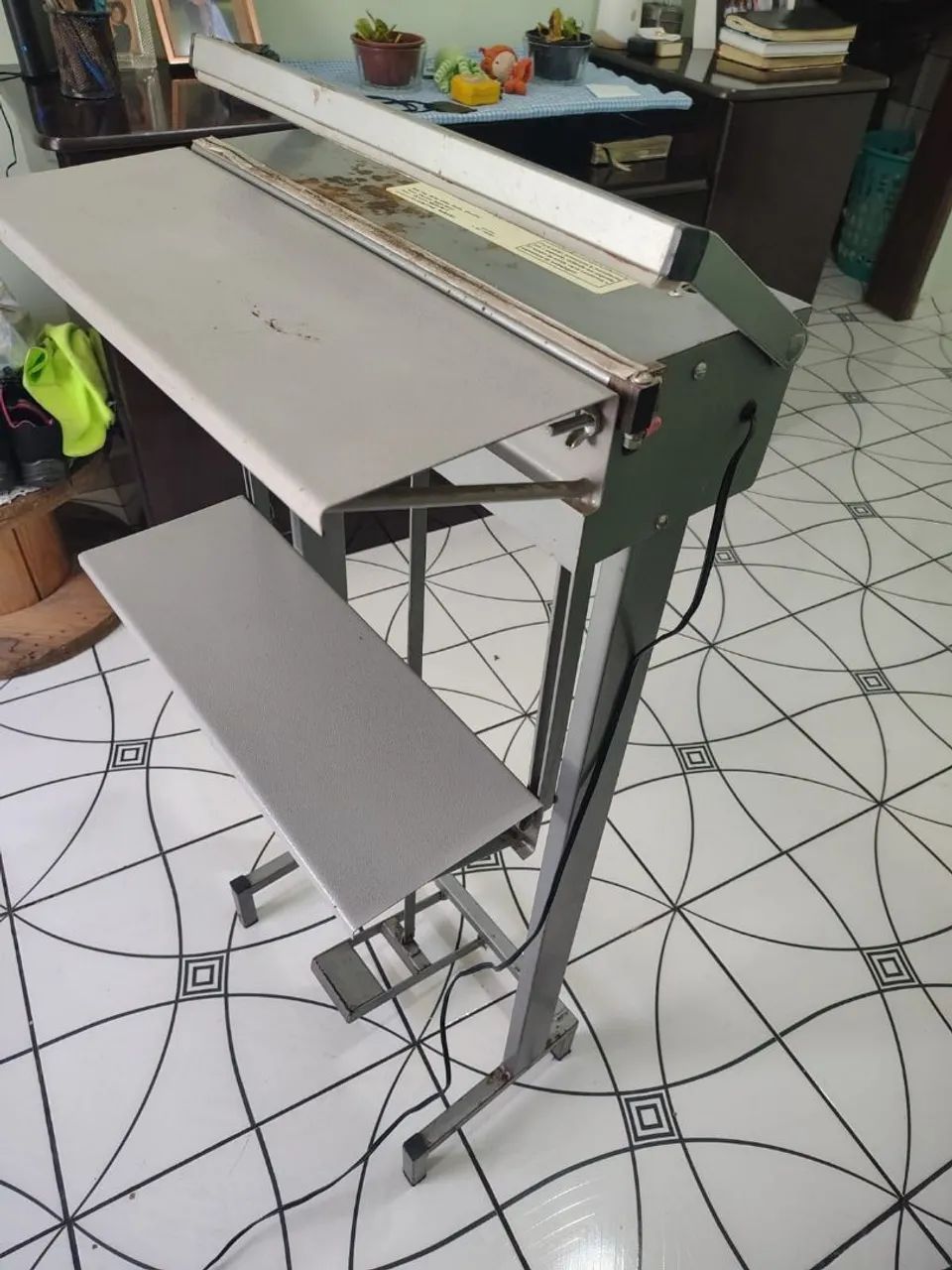 SELADORA TÉRMICA DE BANCADA SELAPLAST 40 CM - BIVOLT | PEDAL | FUNCIONANDO PERFEITAMENTE - Foto 3