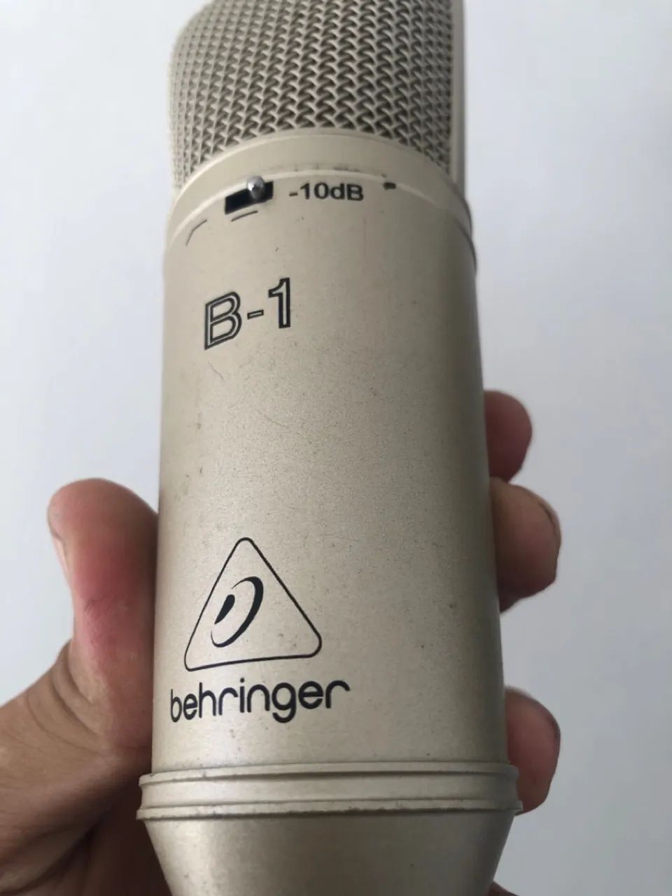 Microfone Behringer B-1