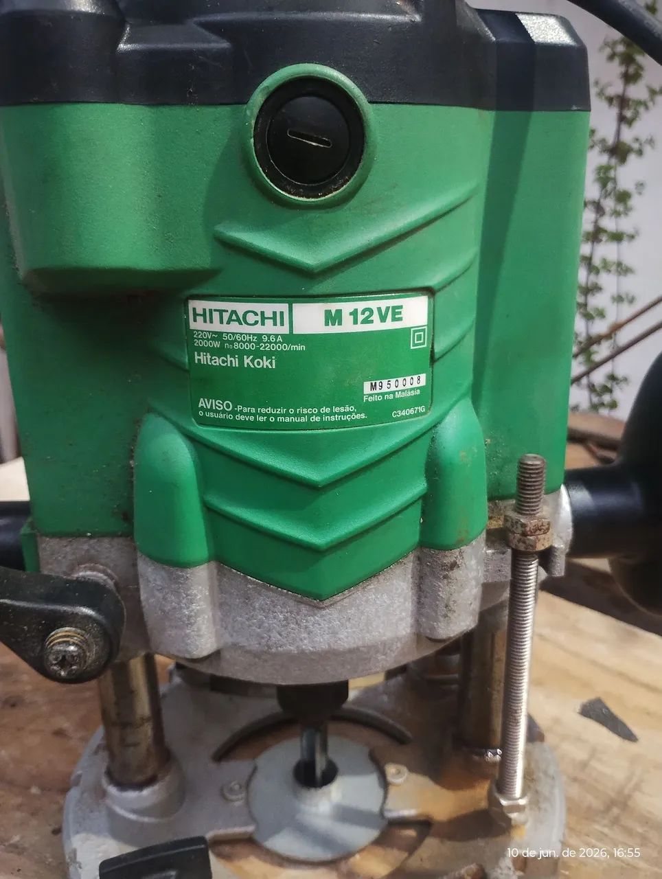 Hitachi M12 VE Column Router