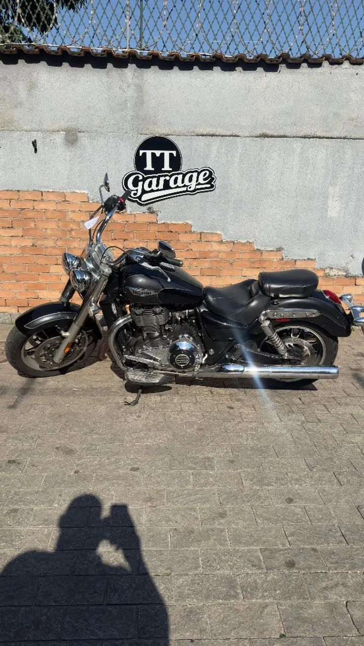 Triumph Thunderbird commader 2014