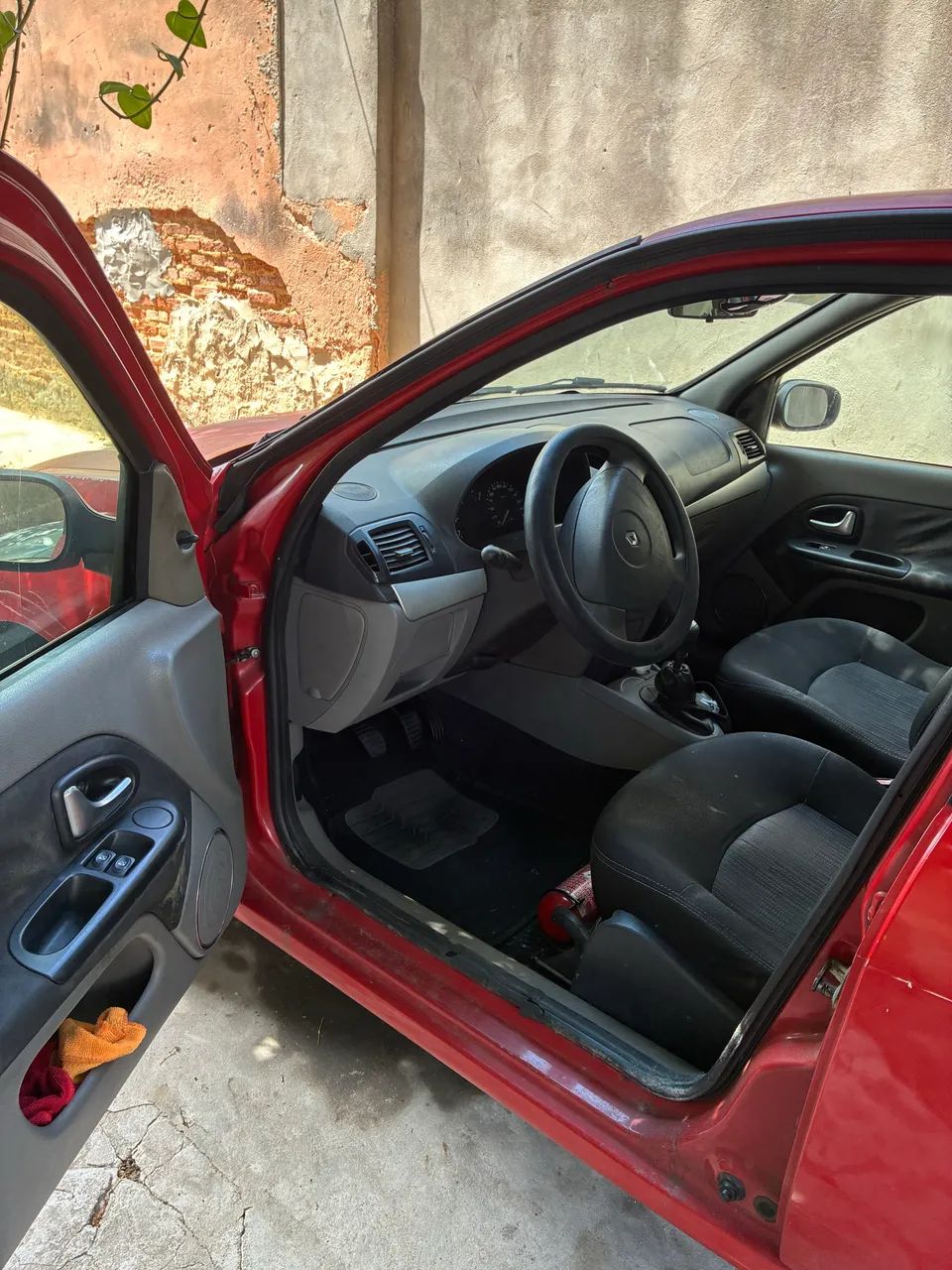 Renault Symbol Expression Hi-flex 1.6 16V 4P 2011 - Foto 4