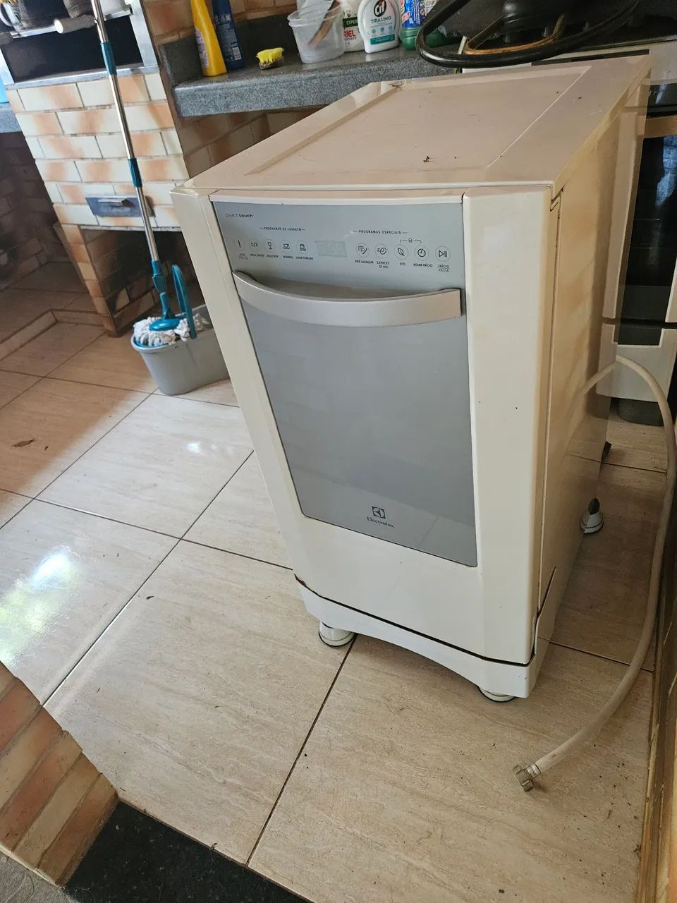 Máquina de Lavar Louça