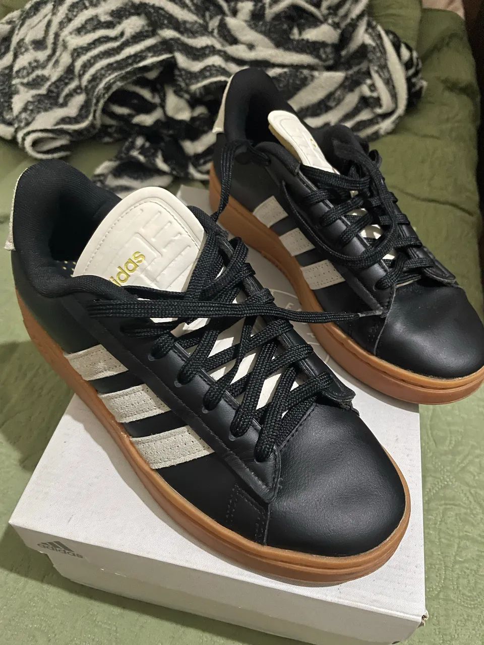Sapato adidas court - Foto 3