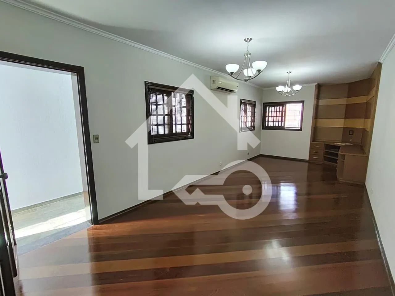 Sobrado para venda e locação em Santo André.
