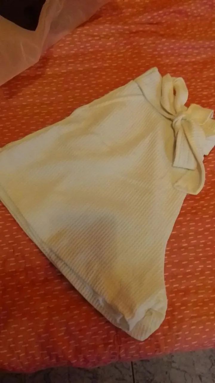 Short branco
