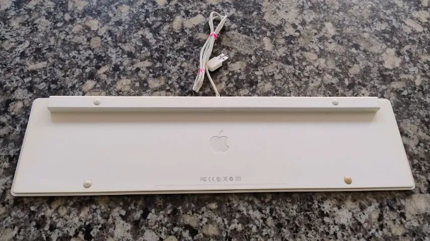 Teclado Apple Wired Keyboard A1243 com Numérico - Alumínio Original - Foto 4