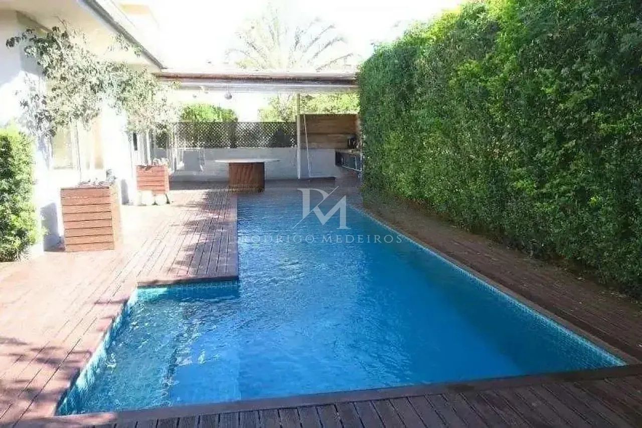 Casa com 5 quartos a 200m da praia em Jurerê Internacional - Foto 4