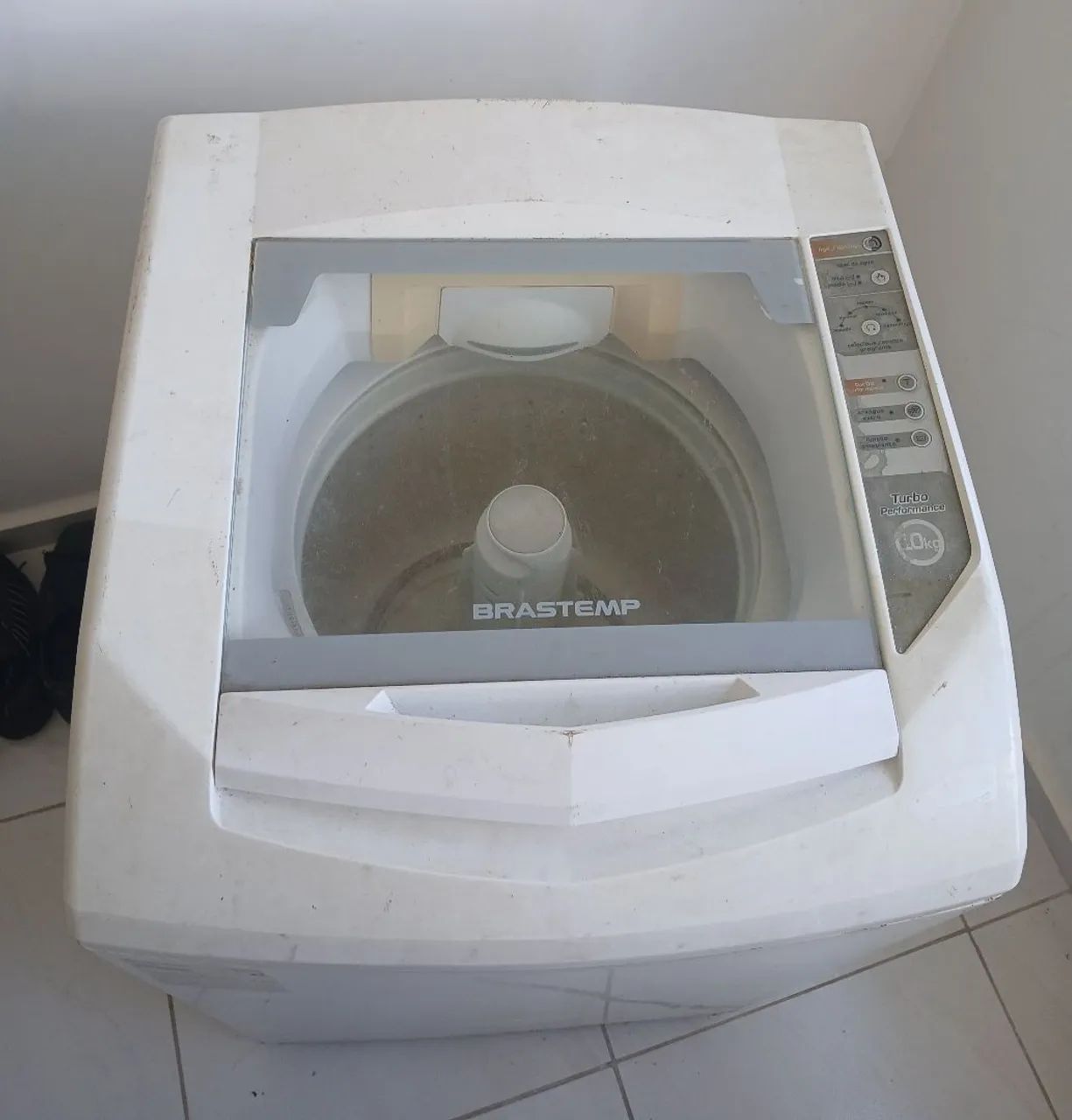 Máquina de lavar roupas 