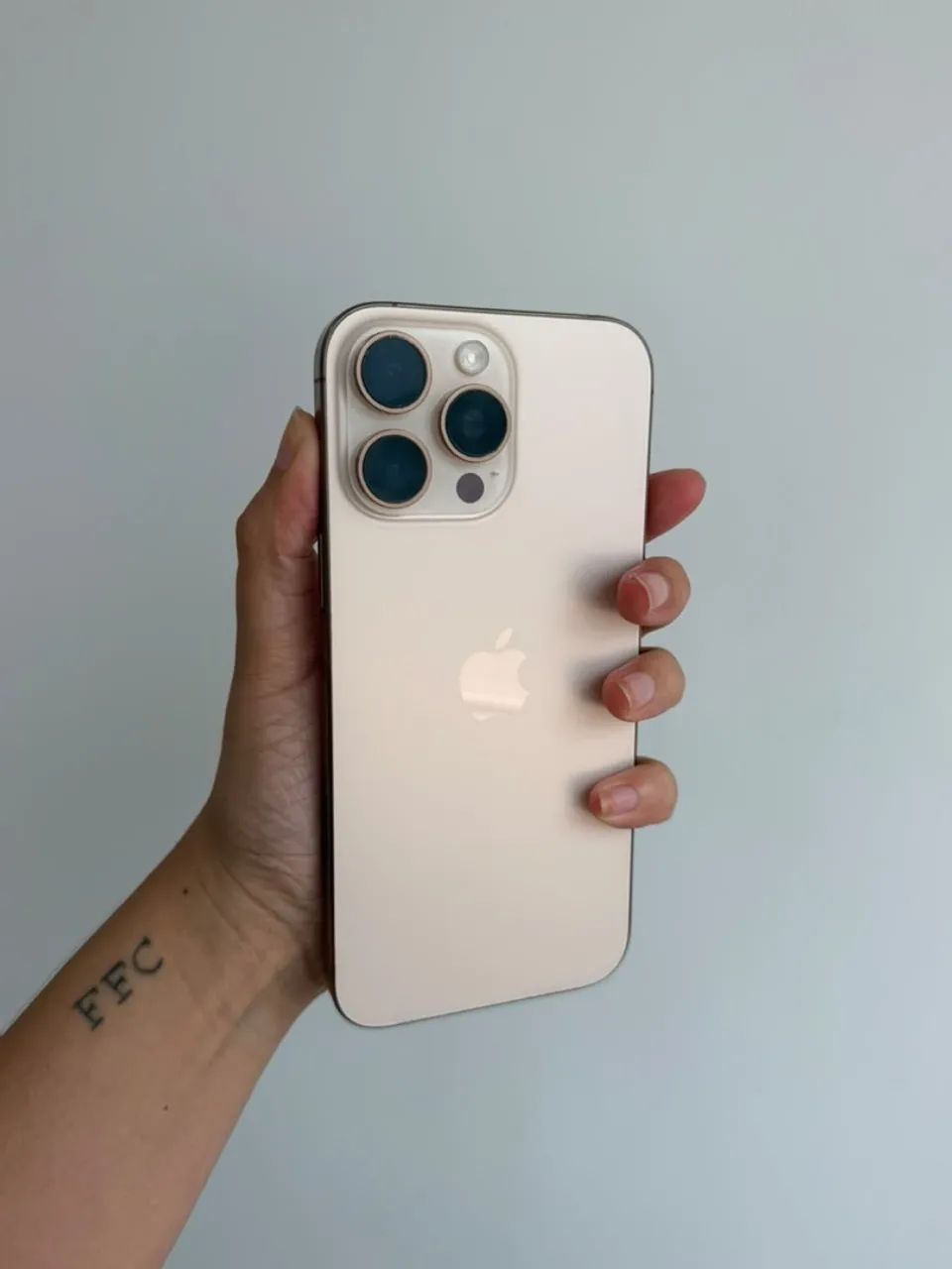 Vendo iPhone 16 pro Max  - Foto 3