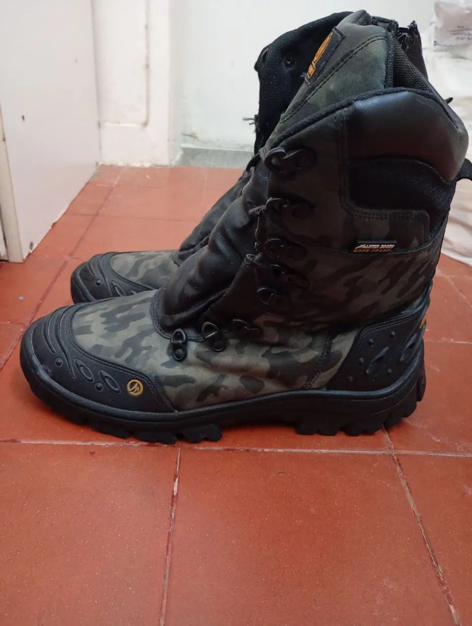 Coturno da Master Boots semi novo ! - Foto 2